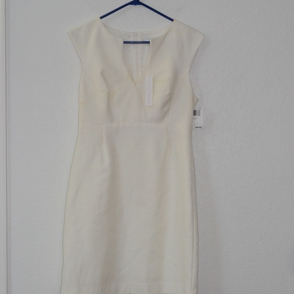 Trina Turk Textured Little Cream Sheath Dress Size 10 NWT - Picture 2 of 11